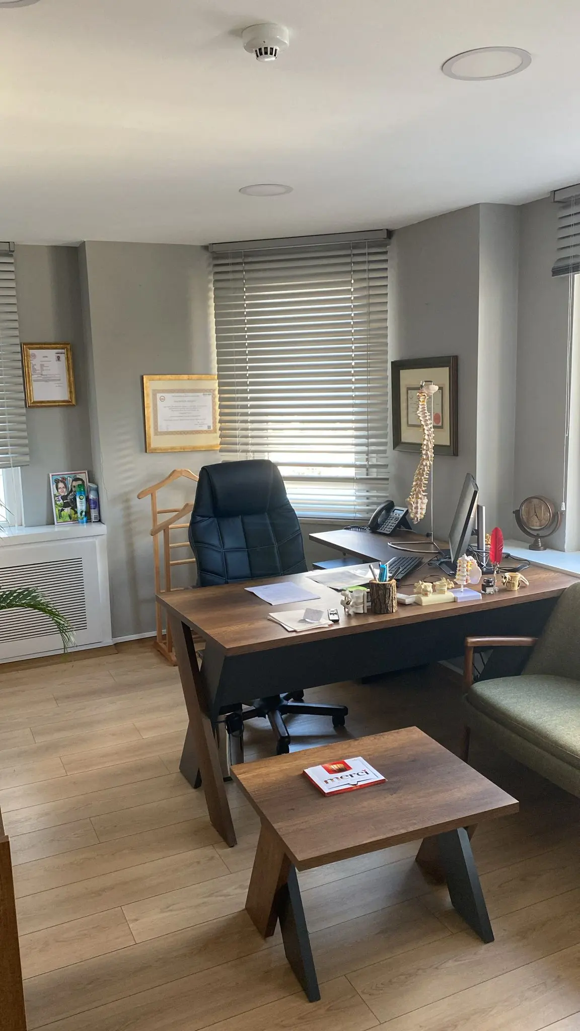 Clinic-provided photograph of Prof. Dr İsmail Oltulu