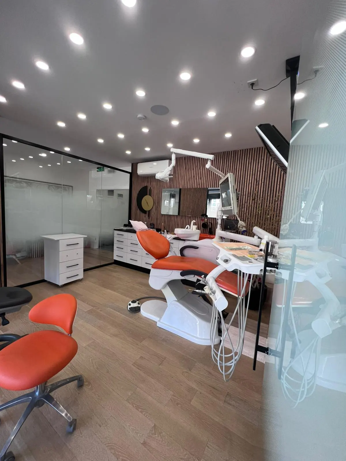 Clinic-provided photograph of Dr Sinan Ferit Erkip