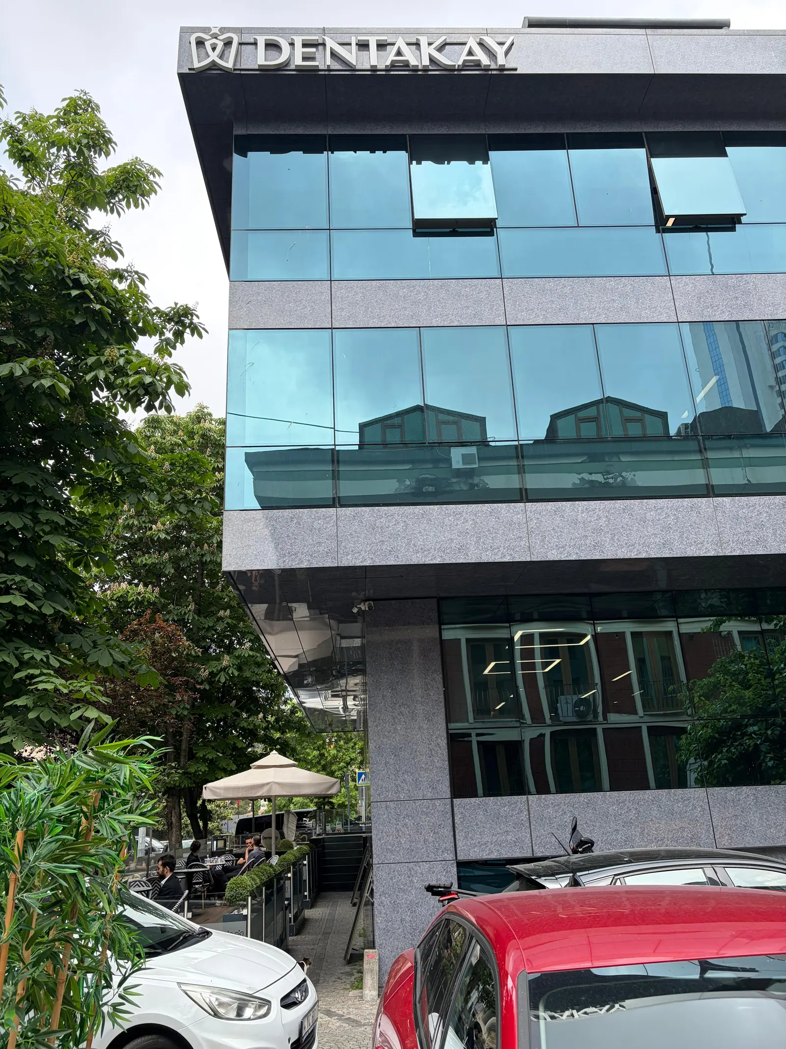 Von der Klinik bereitgestelltes Foto von Dentakay Dental Clinic