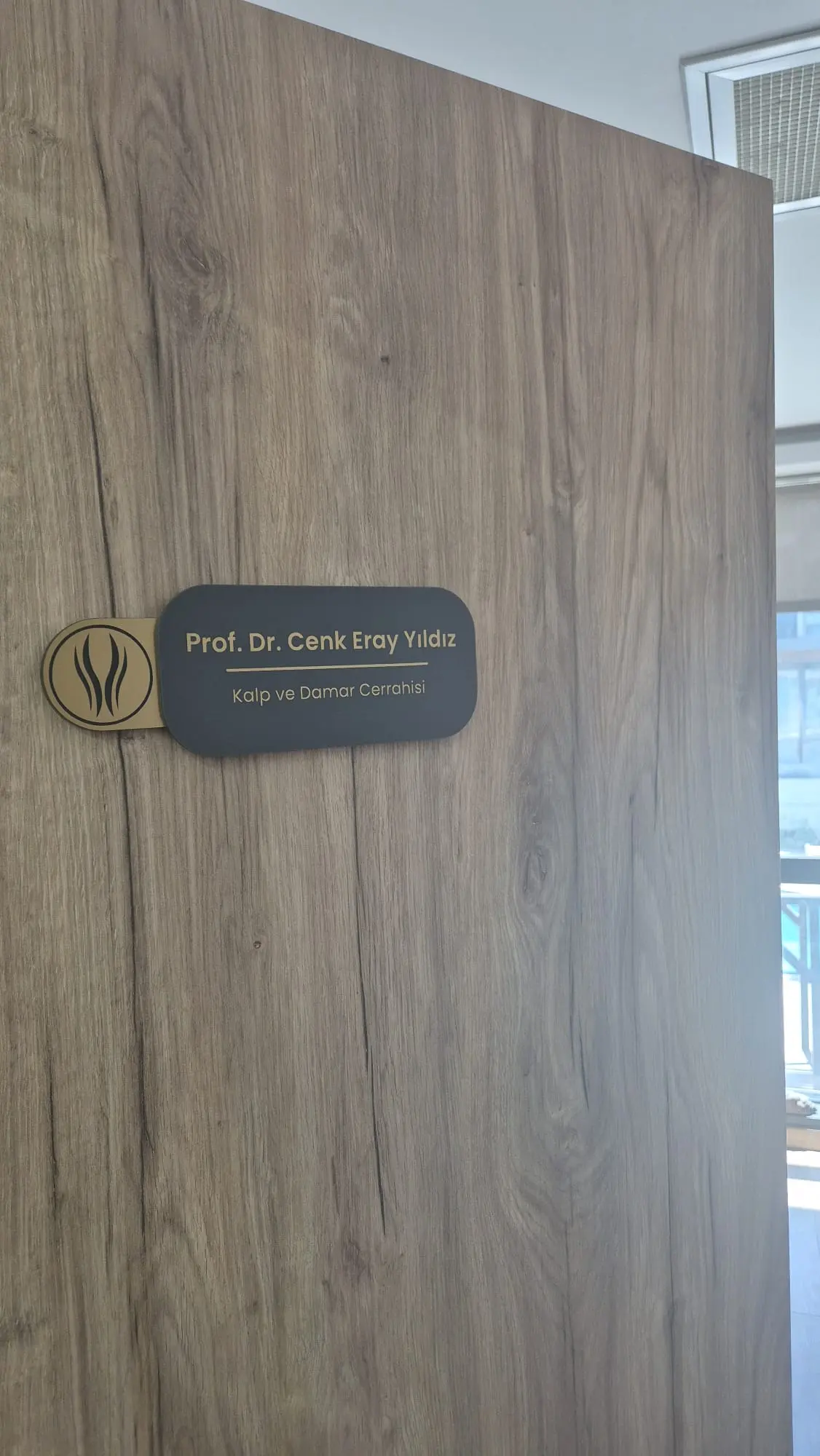 Von der Klinik bereitgestelltes Foto von Prof. Dr. Cenk Eray Yıldız