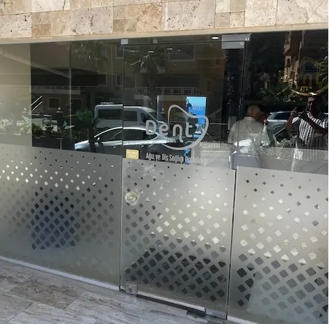 Clinic-provided photograph of Dent KM Kuşadası