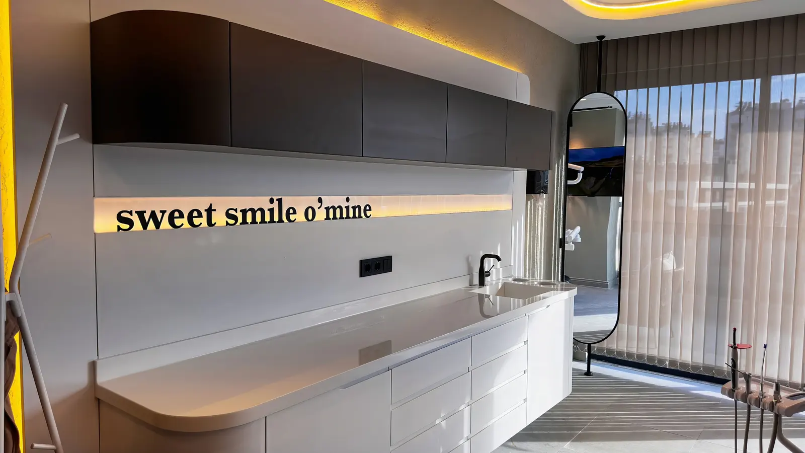 Clinic-provided photograph of Dr Güner Yazıcı