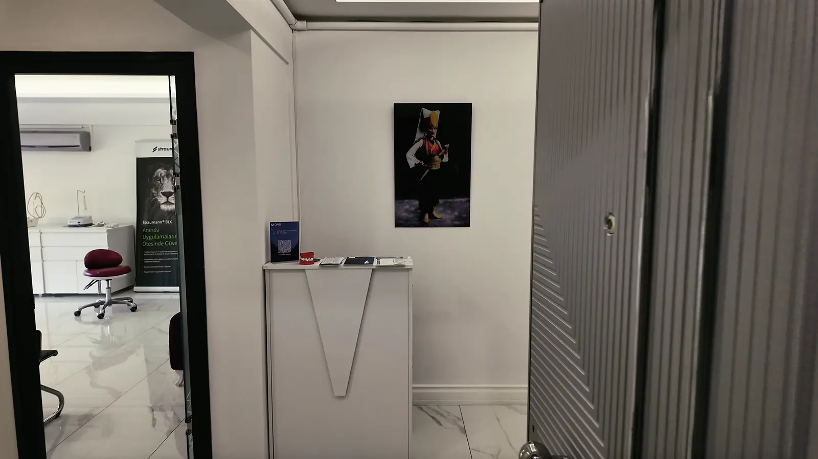 Clinic-provided photograph of Prof. Dr Oğuzhan Görler