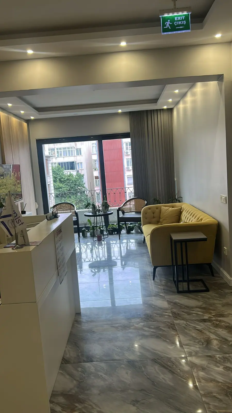 Clinic-provided photograph of Dr Tülay Çağlar (Özdemir)