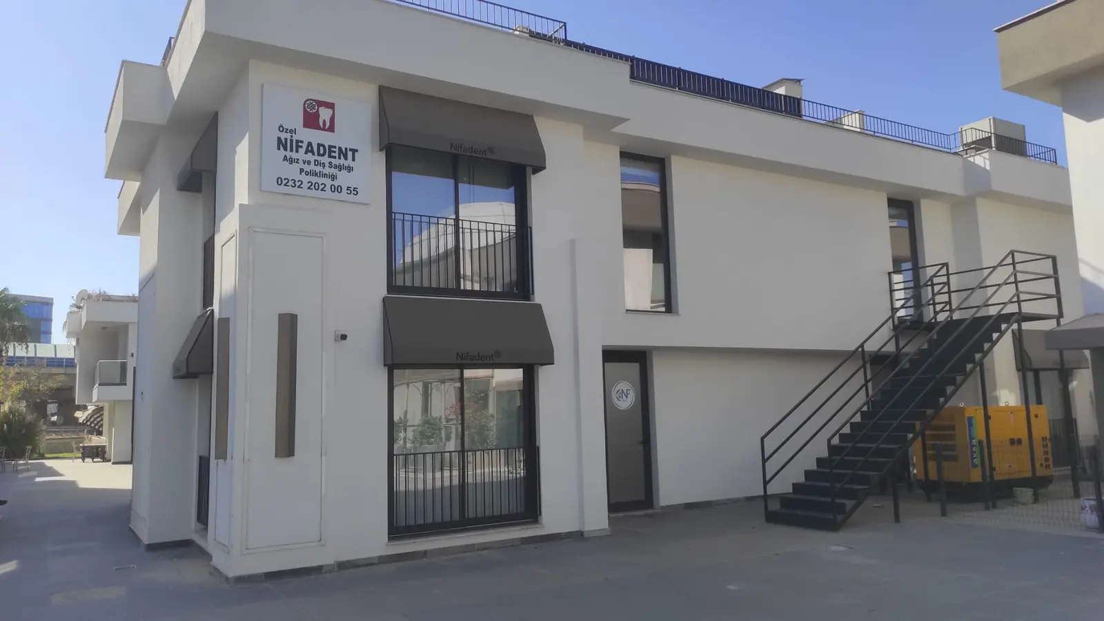 Von der Klinik bereitgestelltes Foto von Nifa Dent
