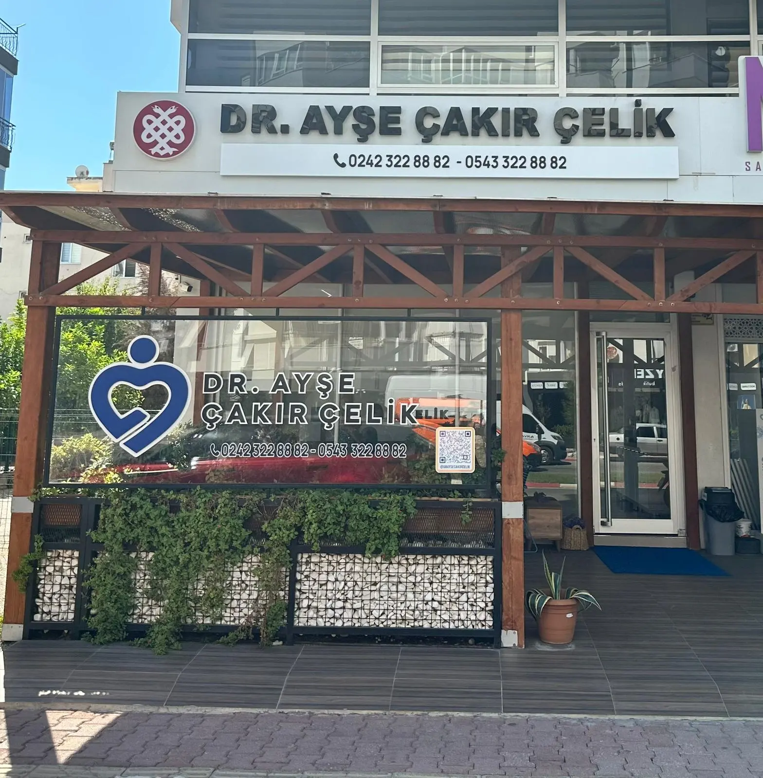 Clinic-provided photograph of Dr Ayşe Çakır Çelik