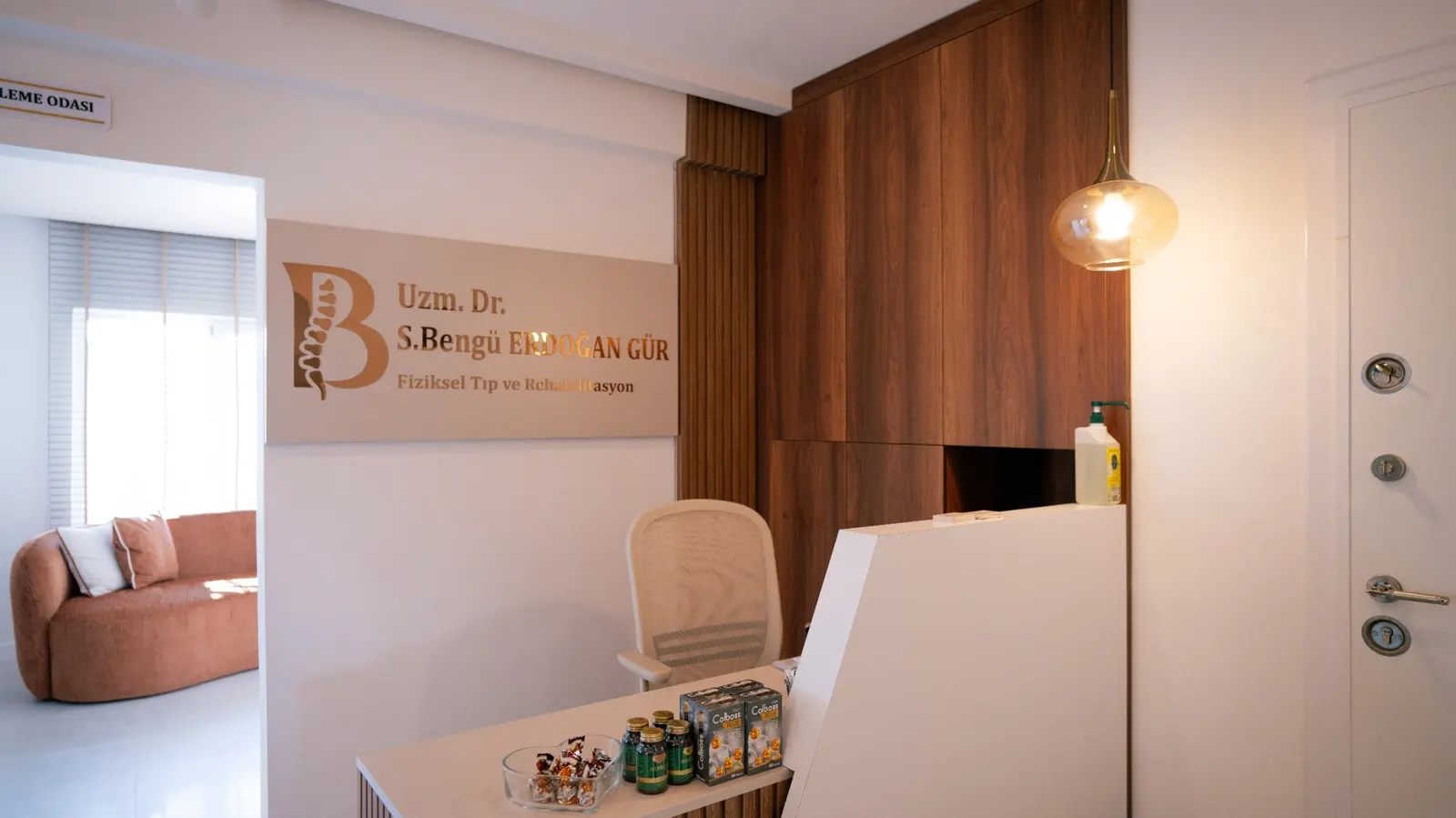 Von der Klinik bereitgestelltes Foto von Dr. Selen Bengü Erdoğan Gür
