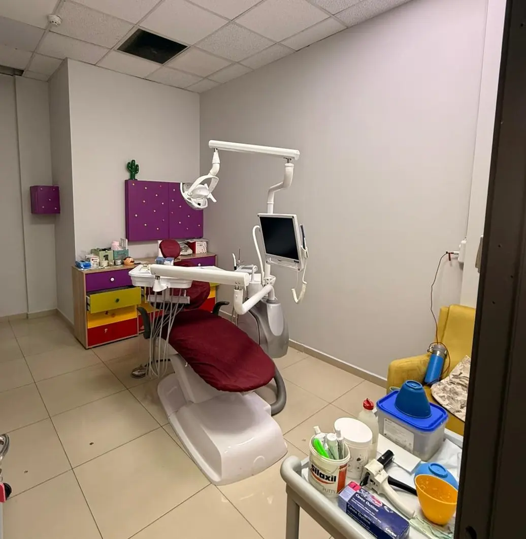 Clinic-provided photograph of Izmir Akademi Dental Clinic
