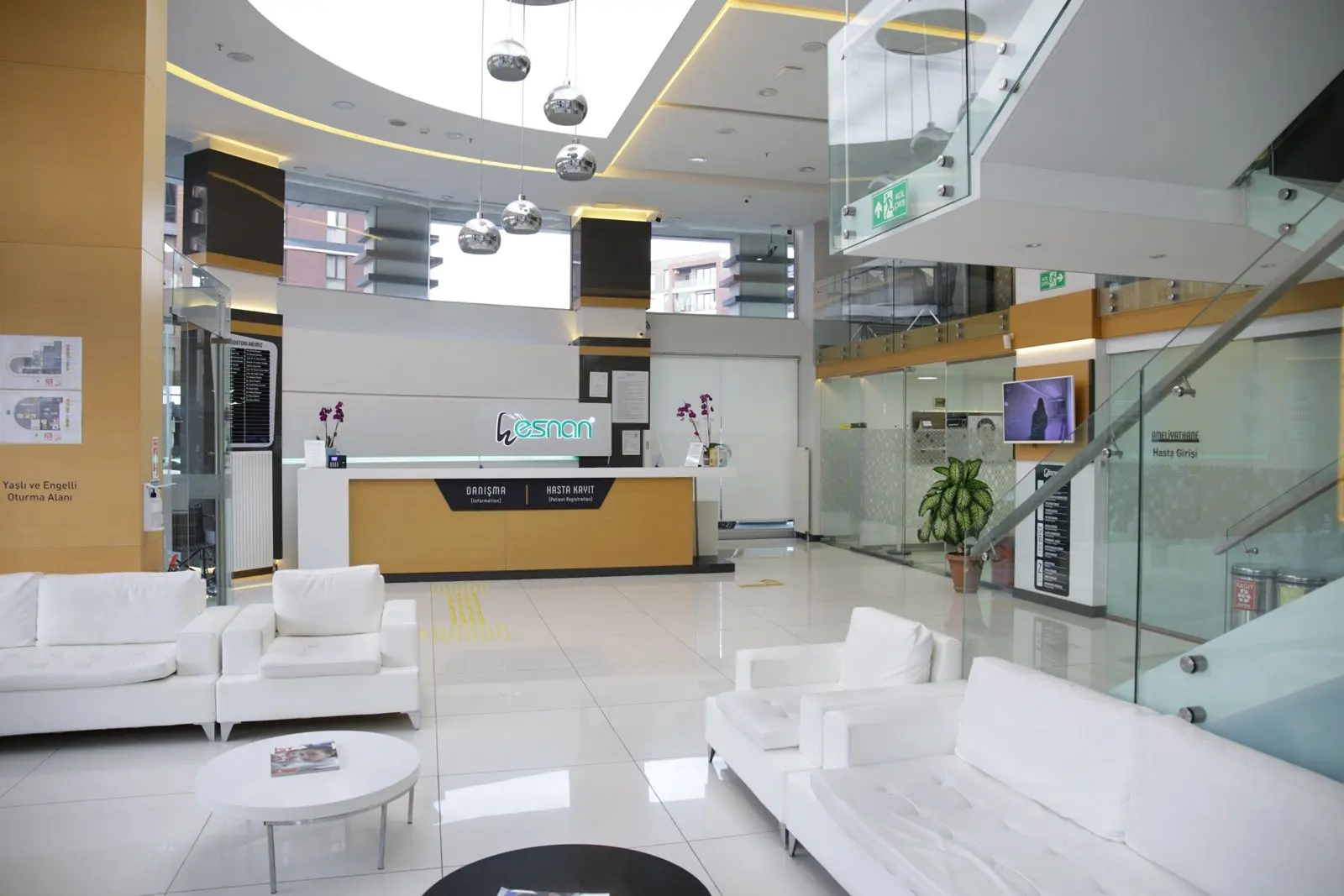 Clinic-provided photograph of Esnan Dental Clinic