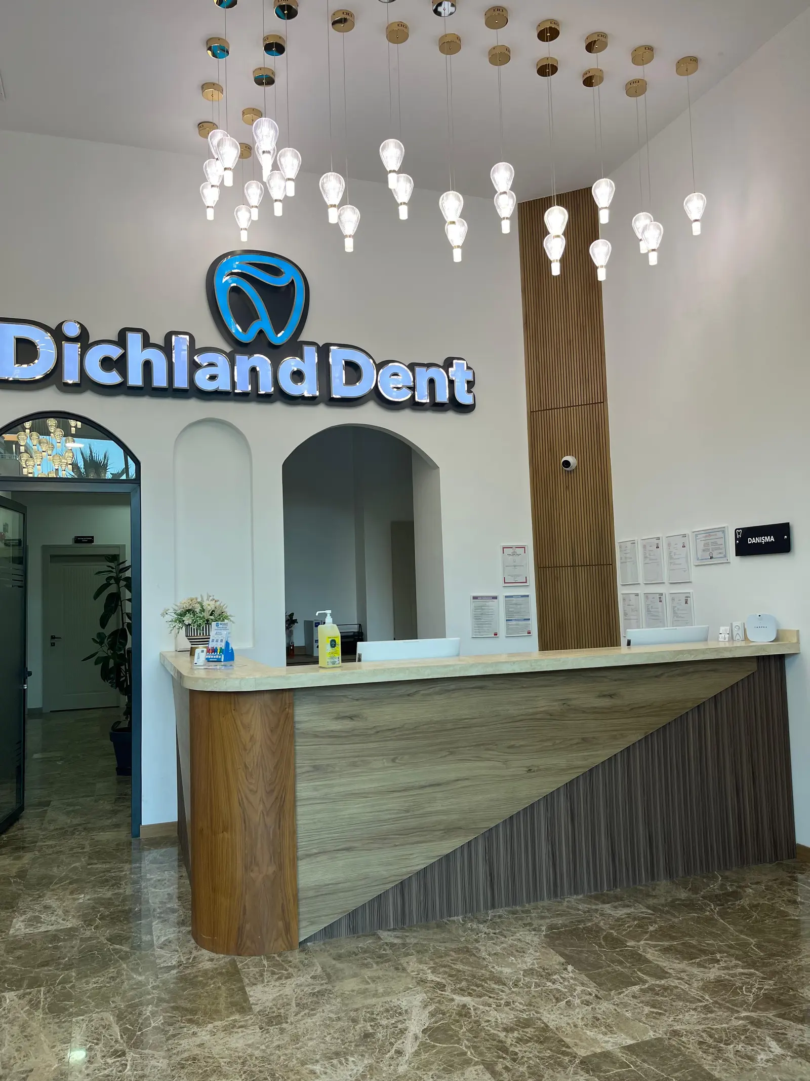 Von der Klinik bereitgestelltes Foto von Dichland Dent