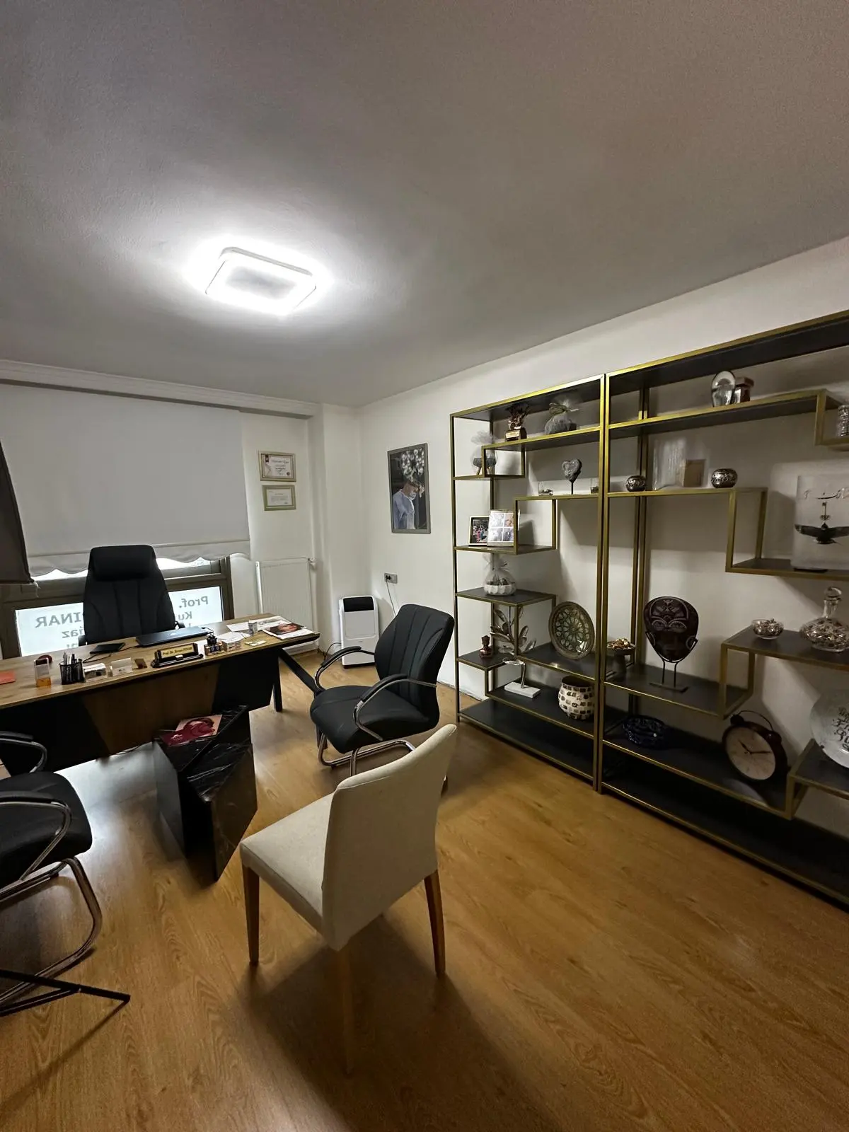 Clinic-provided photograph of Prof. Dr Ercan Pınar