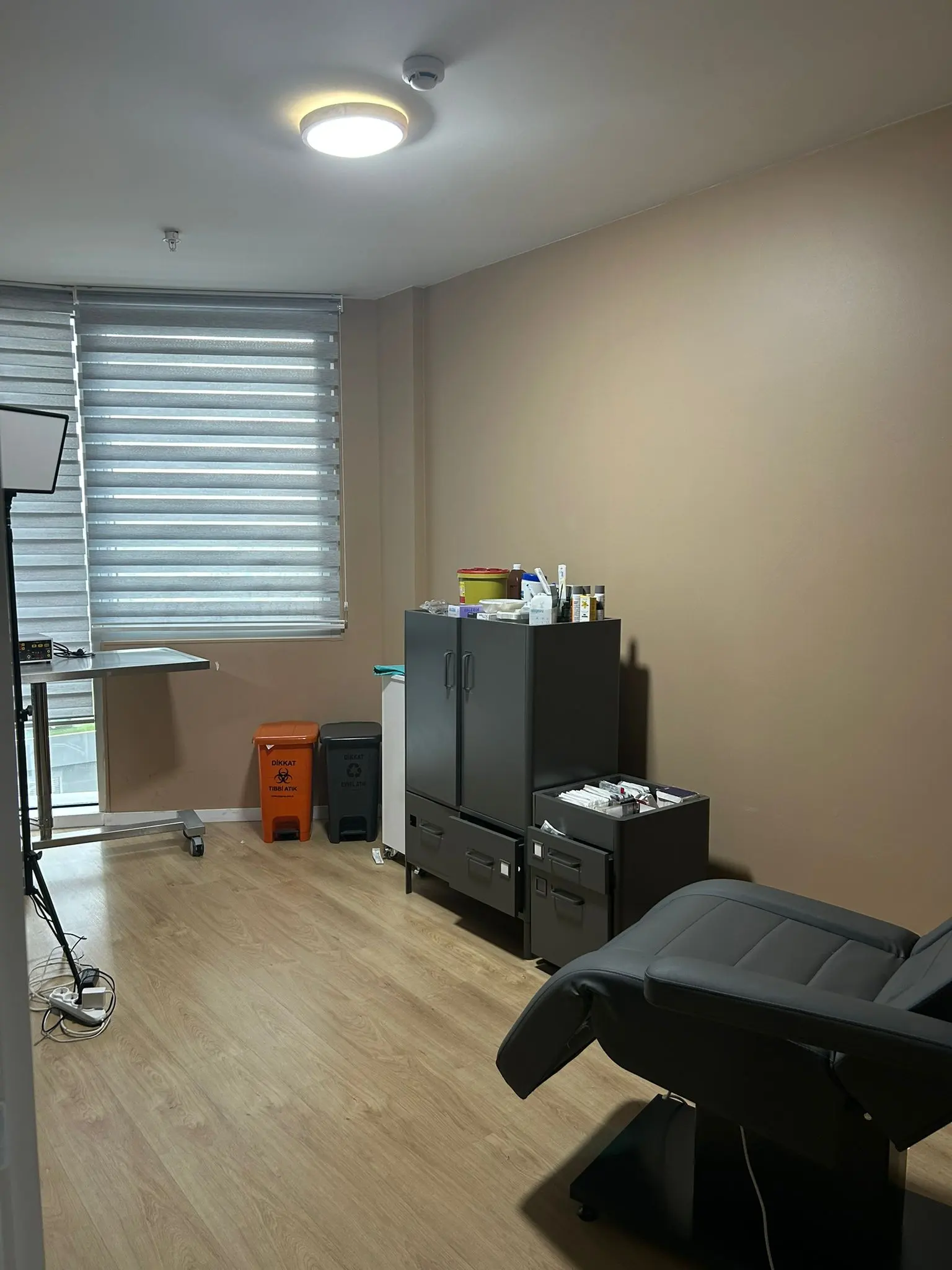 Clinic-provided photograph of Dr Ahmet Kaplan